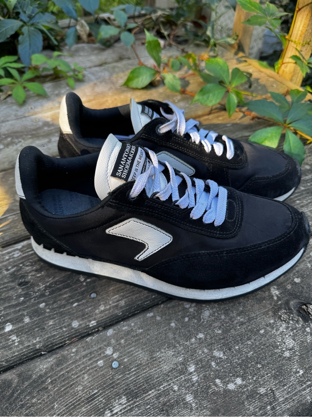 Women’s SAS 7eventy6ix-X | Retro Sneaker Size 9
